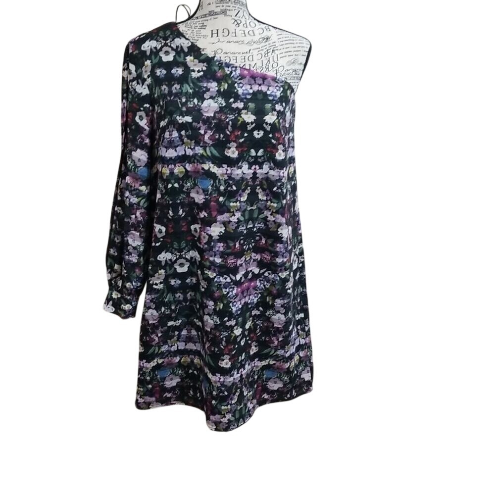 Chelsea 28 dress size xs NEW